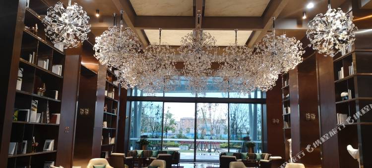 临港冰雪明城酒店(海洋公园店)图片