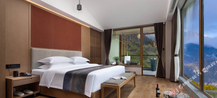 毕棚沟观山望月酒店图片