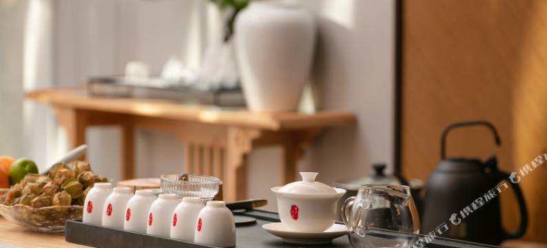 澜沧雲见君丽呈酒店(县人民政府拉祜广场店)图片