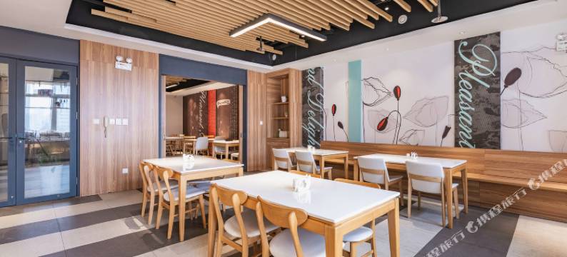 百事特威酒店(西安丈八东路东仪路地铁站店)图片