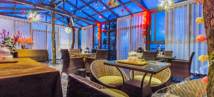 云阳铭雨龙缸假日大酒店图片