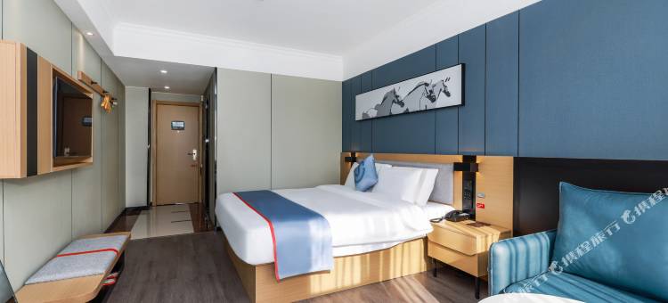 骏怡连锁酒店(长沙汽车西站梅溪湖东地铁站店)图片