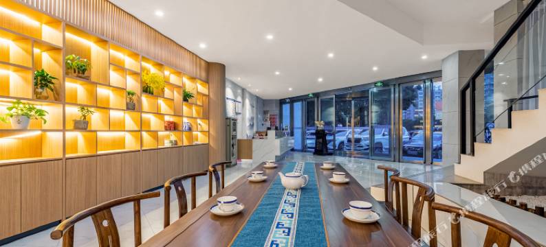 澜悦轻奢酒店(洛阳新区龙门高铁站店)图片