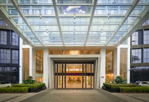 深圳龙岗珠江皇冠假日酒店