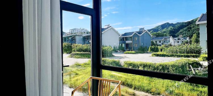 五台山花開見孺童·山居精舍图片