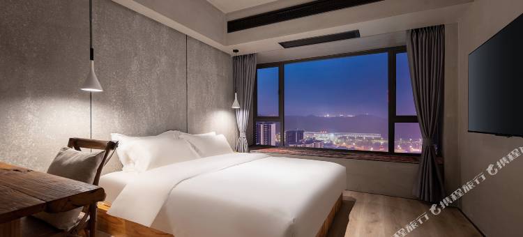 泥木·SKY CITY HOTEL(乐山高铁世豪广场店)图片