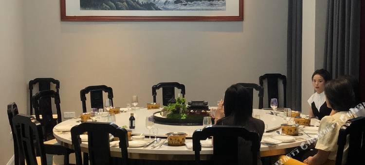 横店铖元火车庄园图片