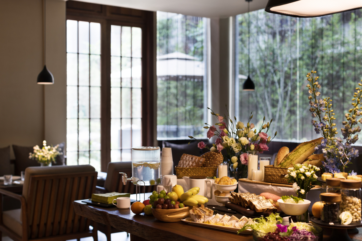 Chuanxing Yinli Hotel (Chengdu Kuanzhai Alley) Hotel Overview