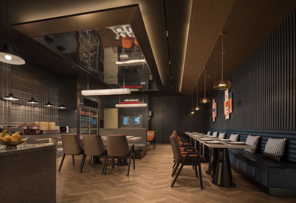 FunGeeX欢致酒店（深圳华强北体育中心店） 图片3