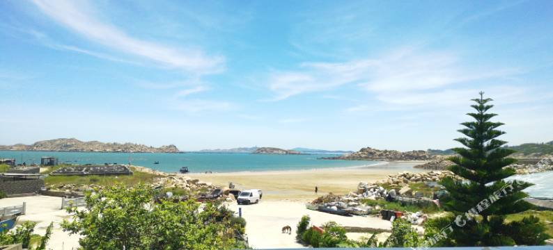 平潭海边石上客栈图片