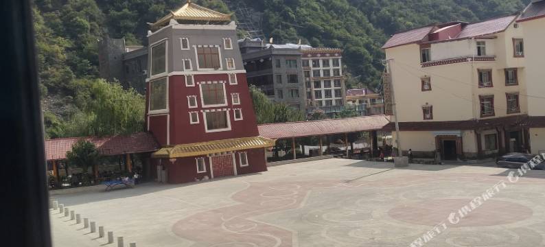 理县遇见彩林民宿图片