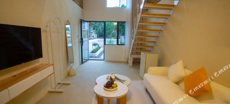 涠洲岛隐逸珊瑚石海边民宿(贝壳沙滩盛塘天主教堂店)图片