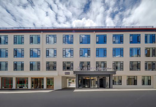 Baiyulan Hotel (Everest Town Branch)Hotel Overview