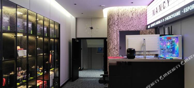 灵泽电竞宾馆图片