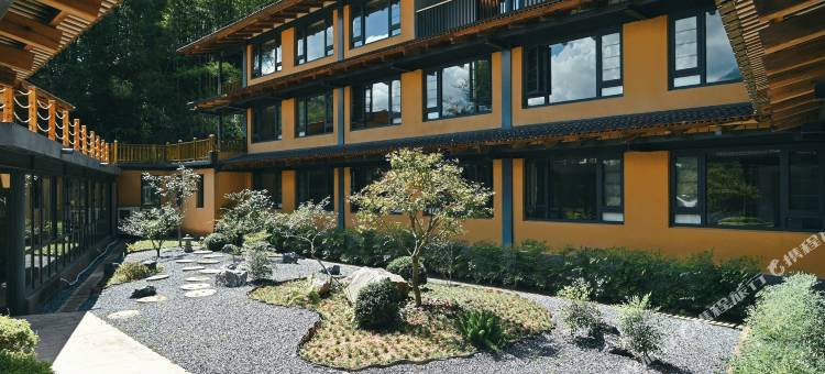 ANAPANA安纳班纳·泰宁图片