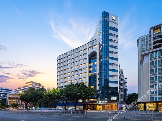 丽呈铂锐酒店(汕头万象城龙眼南路美食街店)