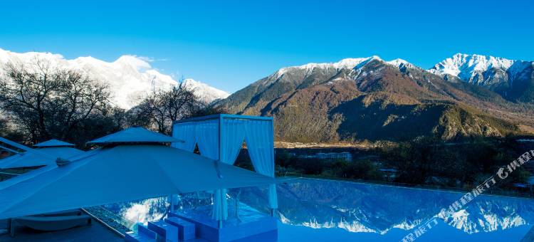 竹外云·莲赞山居(索松店)图片