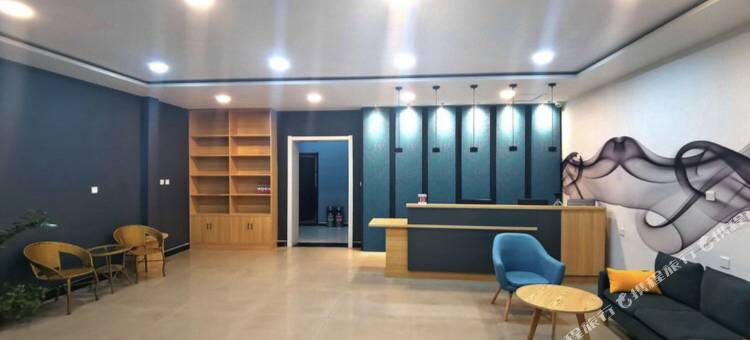 华驿酒店(保定定州清风北街大世界店)图片