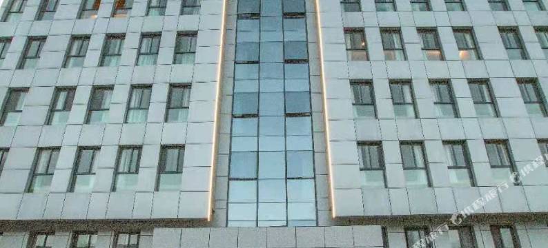 明凡居酒店(嵩明杨林大学城店)图片