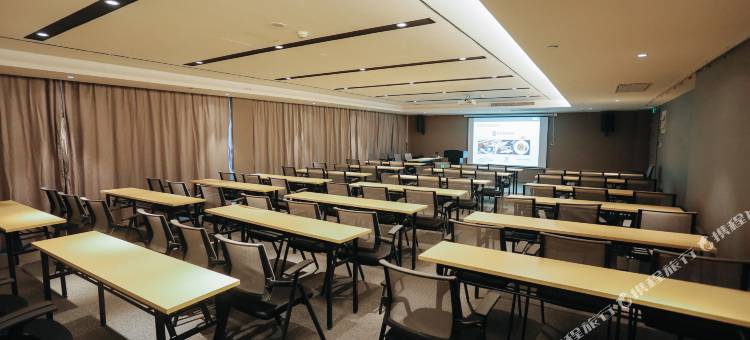 如家商旅酒店(泰安南关大街店)图片