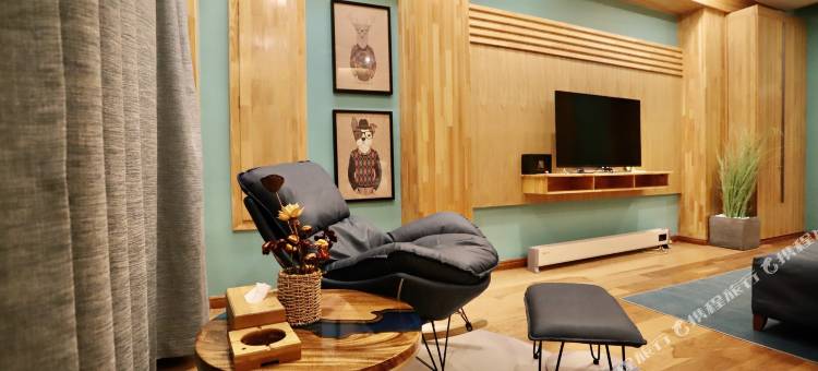 香格里拉横竖撇捺WOODEN HOTEL客栈(独克宗古城店)图片