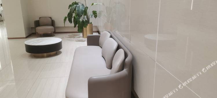 枕石溪畔公寓(成都奥园广场店)图片