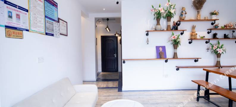 三亚留海归来民宿图片