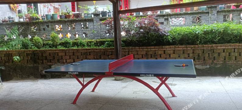 天生三桥瑗纤酒店(天坑地缝店)图片