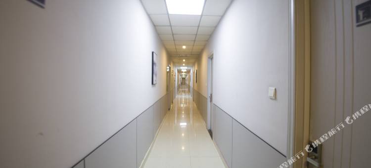 易佰良品酒店(淮安小营广场师范学院店)图片