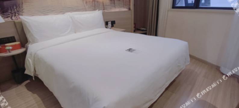 亚轻x酒店(上海同济医院新村路地铁站店)图片