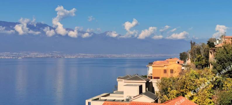 大理云集小千海景别墅图片