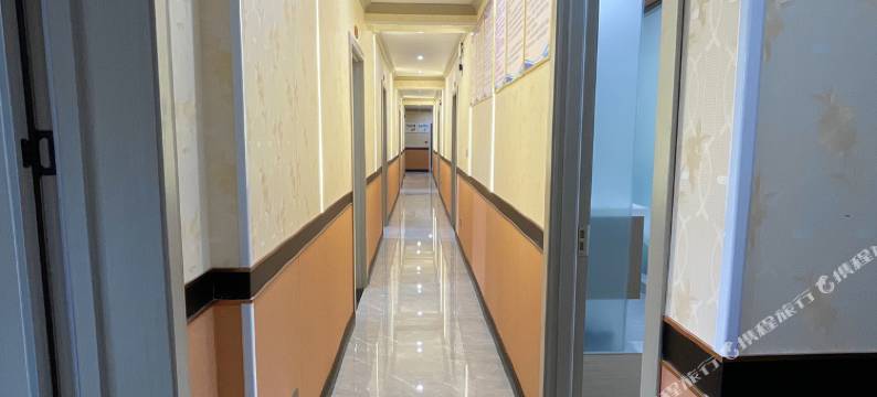 蔚蓝时光酒店(务川中学店)图片