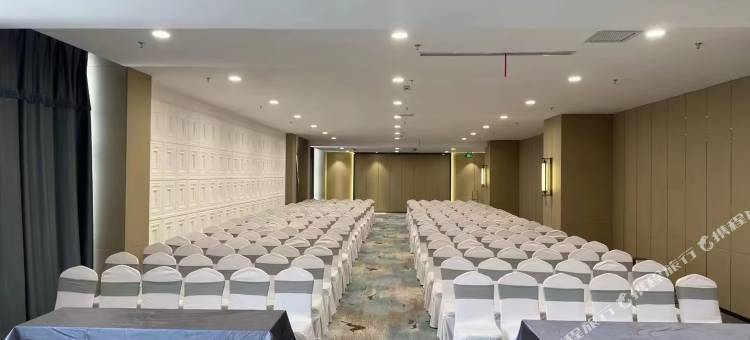 弘悦艺术酒店(松原体育馆中山公园店)图片