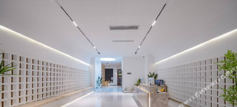 云舒美季花园酒店(西双版纳景洪曼听公园江边夜市店)图片