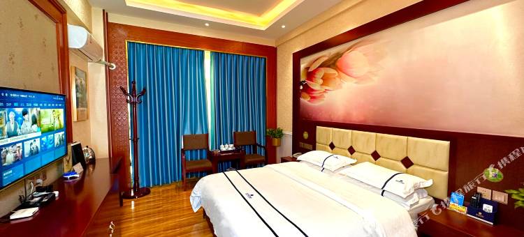 陇川鑫方圆大酒店(民族步行街店)图片