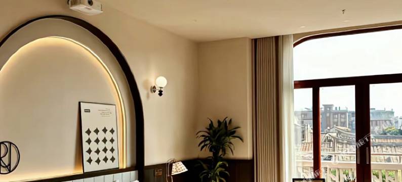 栖迟轻奢民宿(沈阳站太原街步行街店)图片