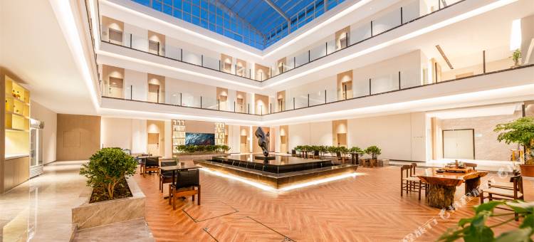 宜尚酒店(香格里拉松赞林寺景区店)图片