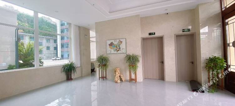 银山酒店(礼县第一人民医院店)图片