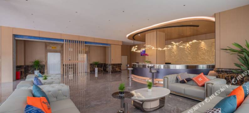 泸西禾尔曼酒店(锦辉广场店)图片