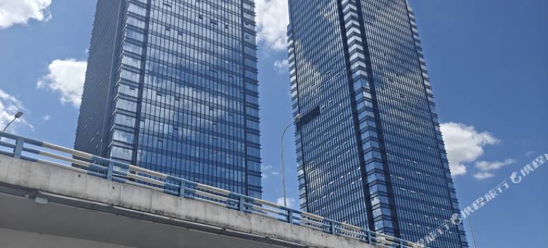 星予·都市江景民宿(南滨路长江国际店)图片