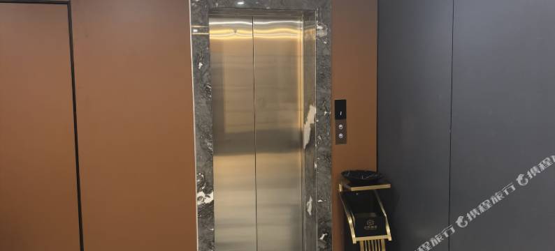 云熙酒店(灵寿县铁路学院店)图片