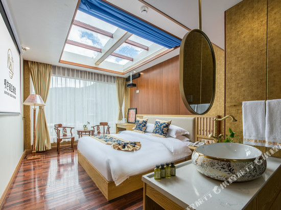 稻城亚丁明宇丽呈别院