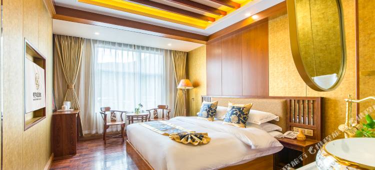 稻城亚丁明宇丽呈别院图片