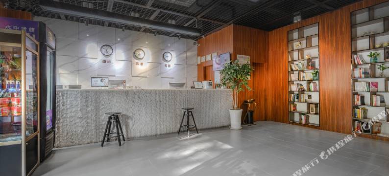 成都漫花园酒店(锦华万达静居寺地铁站店)图片