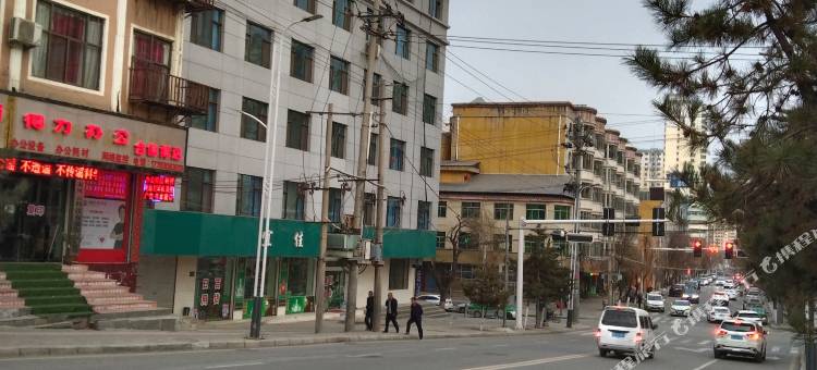 积石山君悦商务宾馆图片