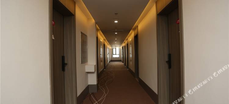 怡莱酒店(长春砂之船地铁站店)图片