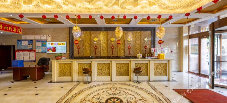 途窝假日酒店(华亭汽车站客运中心店)图片