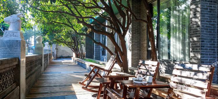 时光漫步S酒店(成都宽窄巷子人民公园地铁站店)图片