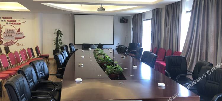 六盘水半方塘吊脚楼别墅酒店图片