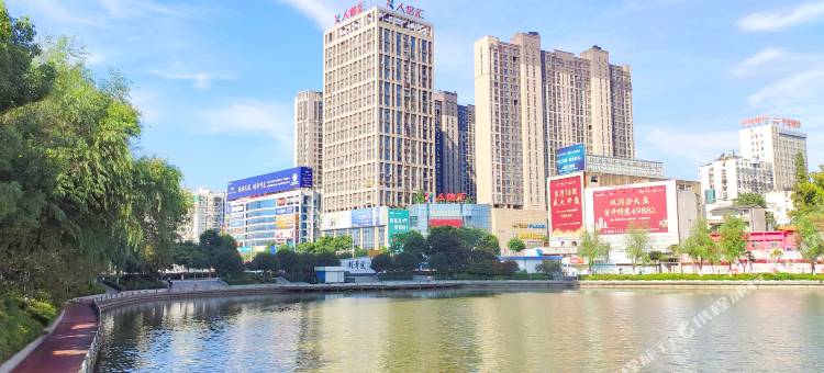 致馨栀子花开酒店(北湖路万达店)图片